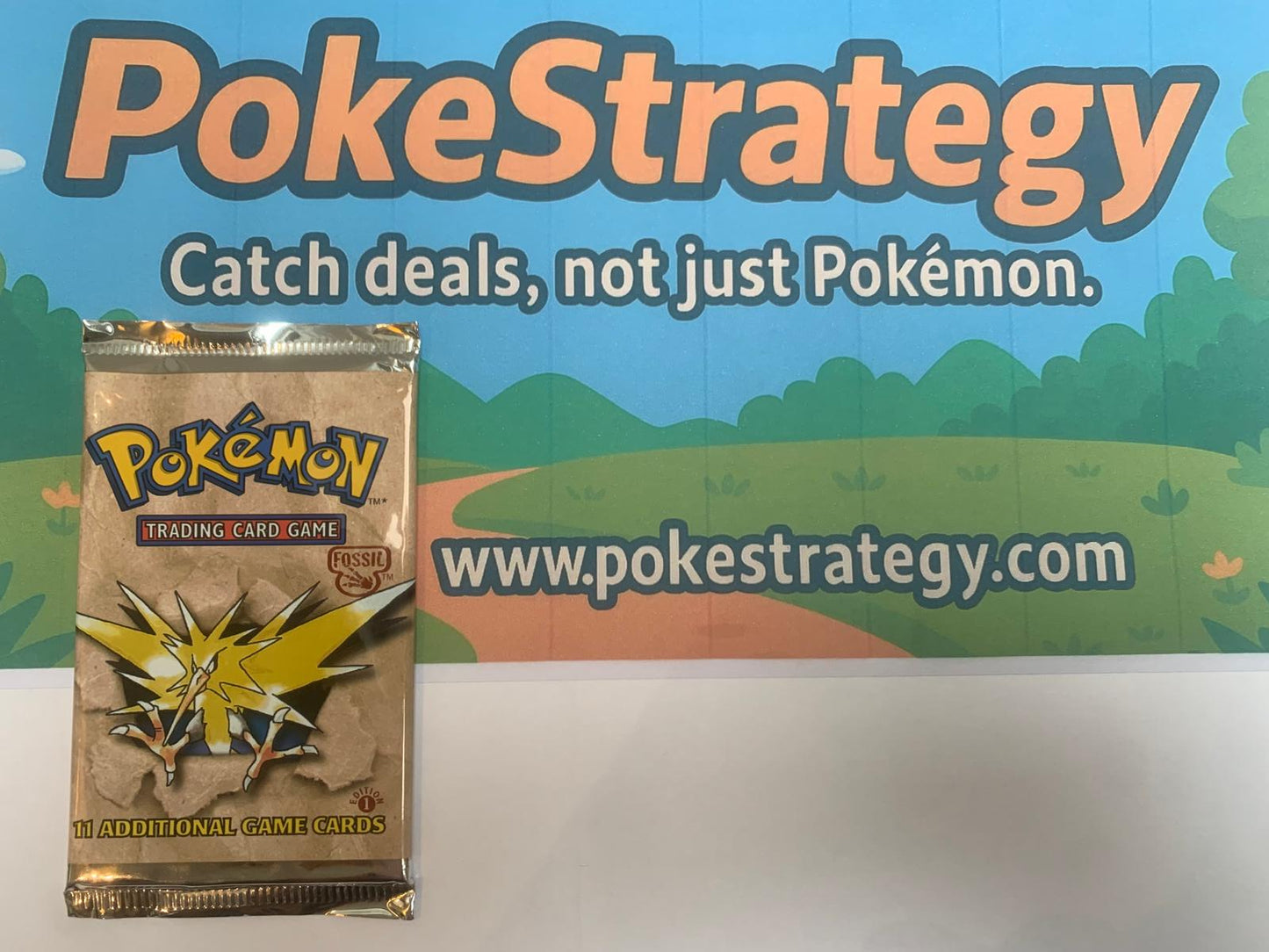 Pokémon TCG: 1st Edition Fossil Booster Pack – Factory Sealed (Zapdos Artwork)